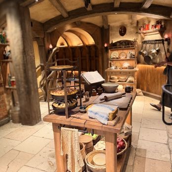 Hobbiton - A hobbit kitchen. - Tours Near Me - Matamata, WKO Hobbiton - A hobbit kitchen. - Tours Near Me - Matamata, WKO