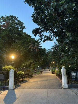 Herbert Von King Park by null