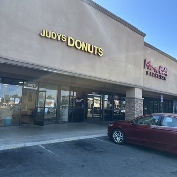 Judy's Donut - Walking in.... - Donuts Near Me - Fresno, California Judy's Donut - Walking in.... - Donuts Near Me - Fresno, California