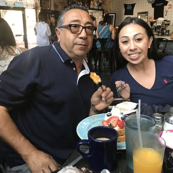 Blue Moon Too - Father n law with Wifey - Cafes Near Me - Baltimore, Maryland