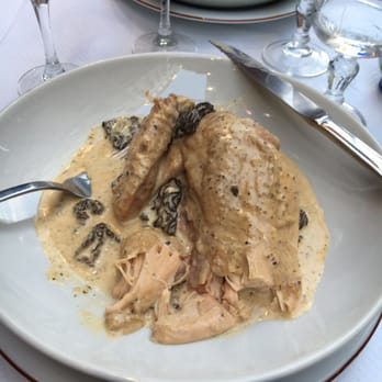 La Poule au Pot - Chicken with morels - French Near Me - Paris, 75 La Poule au Pot - Chicken with morels - French Near Me - Paris, 75