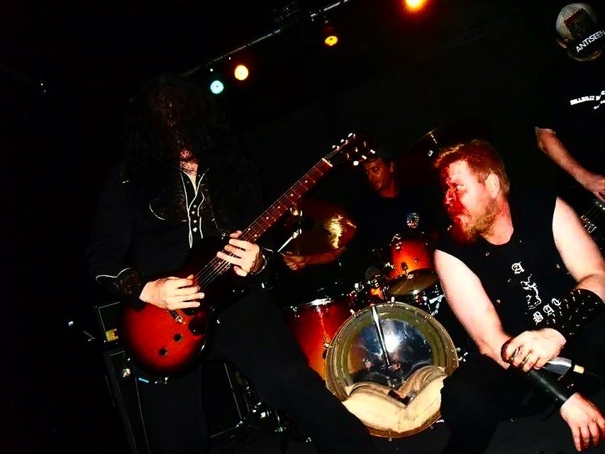 THE SIDEBAR TAVERN Updated July 2024 13 Photos & 38 Reviews 218 E