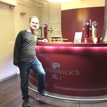 Smithwick's Experience Kilkenny - Stepping up to the tasting bar - Tours Near Me - Kilkenny, KK