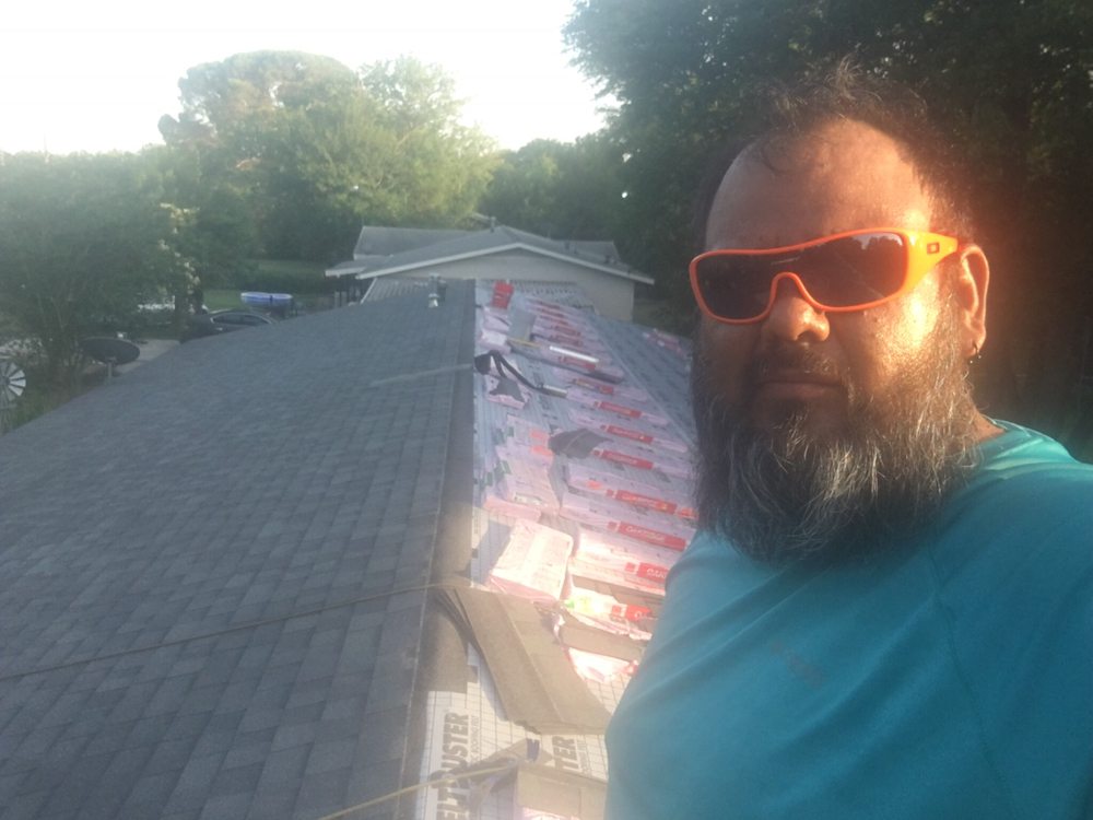 Slide of Roger Roofing & Carpentry