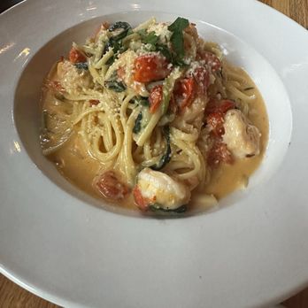 107 State - Spaghetti with Shrimp, Calabrian Chili, Garlic, & Tomato - American Near Me - Madison, Wisconsin