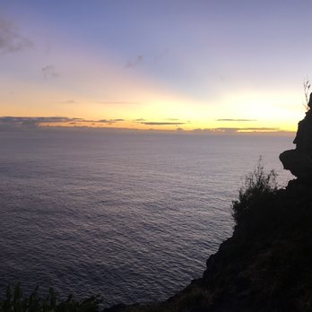 Makapu'u Point Lighthouse Trail - Sunrise hike! - Hiking Near Me - Honolulu, Hawaii
