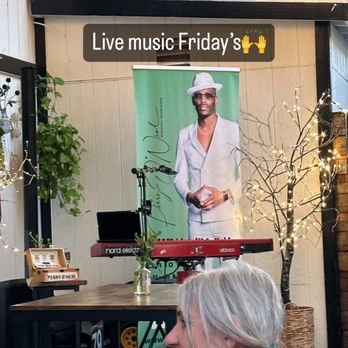 Side Yard Public House - Live music artist - Sports Bars Near Me - Escondido, California Side Yard Public House - Live music artist - Sports Bars Near Me - Escondido, California