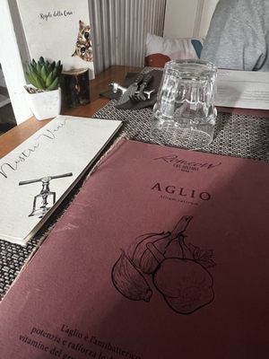 Romeow Cat Bistrot by null