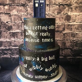 The Pin-up Kitchen - Outer stellar Dr. Who birthday cake - Cupcakes Near Me