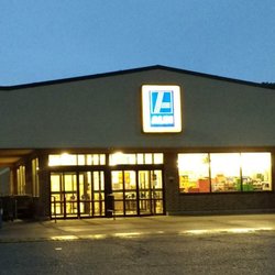 ALDI - Aldi Vineland, NJ -- storefront