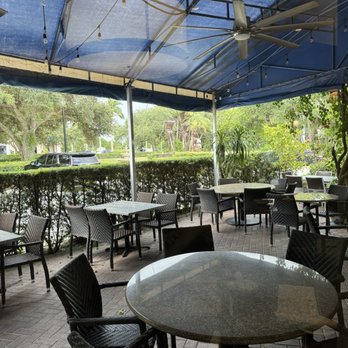 Chez Henry's - New American Near Me - Delray Beach, Florida Chez Henry's - New American Near Me - Delray Beach, Florida