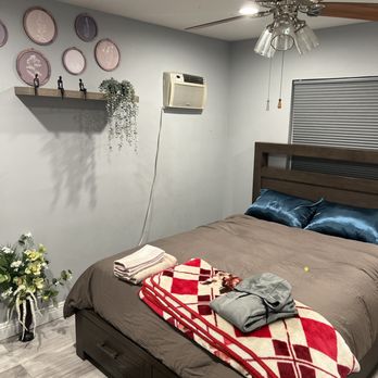Mr Cleaning Service R9 - They changed my bedsheets also and put away all my clean laundry.! - Office Cleaning Near Me - Fontana , California Mr Cleaning Service R9 - They changed my bedsheets also and put away all my clean laundry.! - Office Cleaning Near Me - Fontana , California
