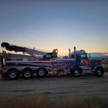 Cali Wrap Shop - A tow truck design we did for Freeway Towing - Vehicle Wraps Near Me - Rancho Cucamonga, California Cali Wrap Shop - A tow truck design we did for Freeway Towing - Vehicle Wraps Near Me - Rancho Cucamonga, California