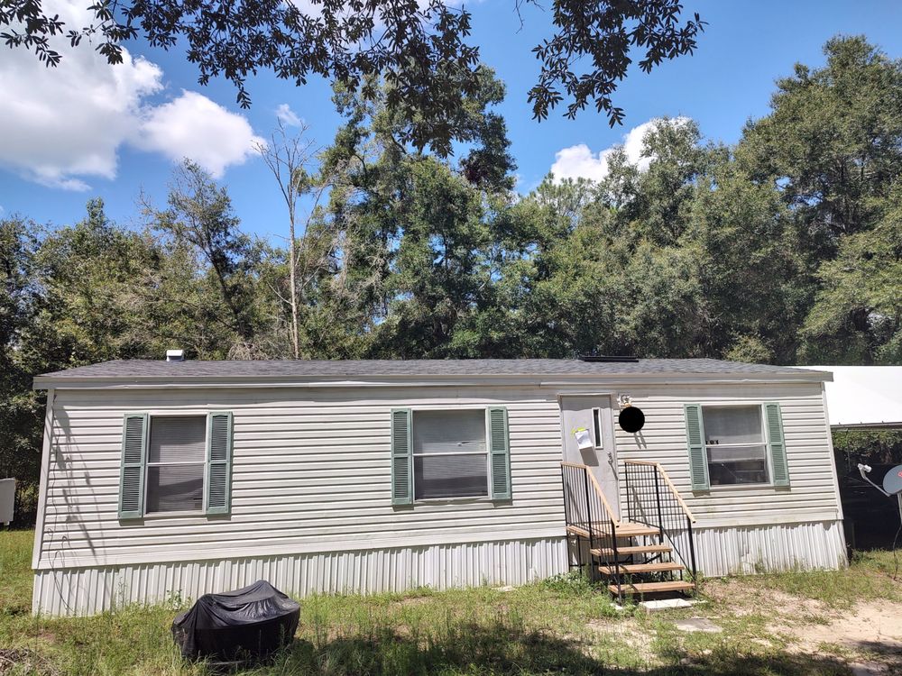 Slide of Parlament Roofing & Construction