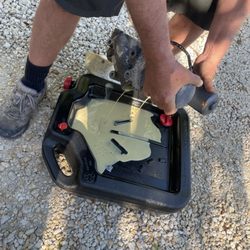A Better Marine Service - Flushing out a trim and tilt