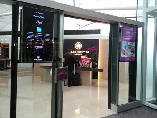 Chase Sapphire Lounge by The Club HKG by null
