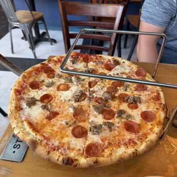 D'Allesandro's Pizza - Pizza Near Me - Charleston, South Carolina D'Allesandro's Pizza - Pizza Near Me - Charleston, South Carolina