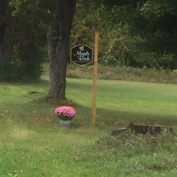 Maple Rock B&B and Cooking Classes - Bed & Breakfast Near Me - Potsdam, New York