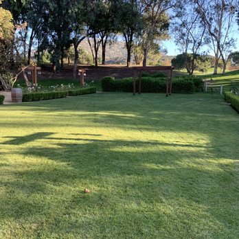 Temecula Creek Inn - Lovely gardens - Golf Near Me - Temecula, California