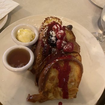 Sarabeth's West - Fat & Fluffy French Toast - Breakfast & Brunch Near Me - New York, New York