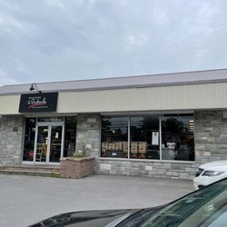 Boucherie la Pintade - Exterior June 2021