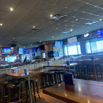 Miller's Ale House - Inside the restaurant. - American Near Me - Willow Grove, Pennsylvania