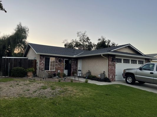 Murphy's Roofing Logo