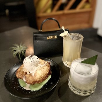 Duckine - Dessert Kaya toast  Drinks escape and so long oolong - Chinese Near Me - Lahaina, Hawaii