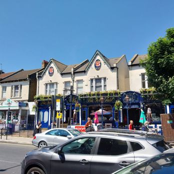The Toll Gate - Outside - Pubs Near Me - London, XGL The Toll Gate - Outside - Pubs Near Me - London, XGL