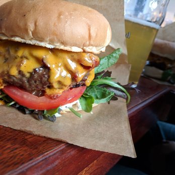 The Scotsman - Hamburger - Sports Bars Near Me - Oslo, 03