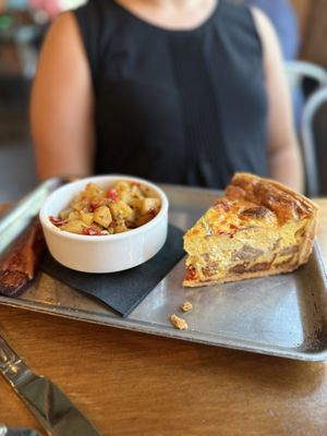 Cozy's Café & Pub by null