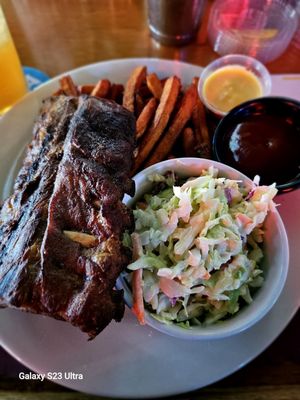 North End Bar & Grill by null