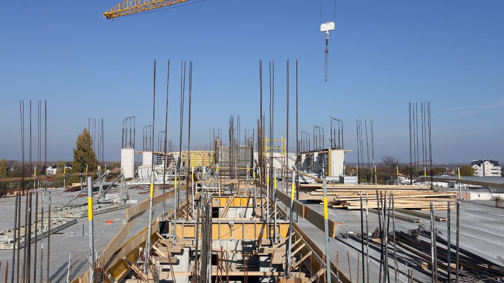 Slide of Duque Roofing