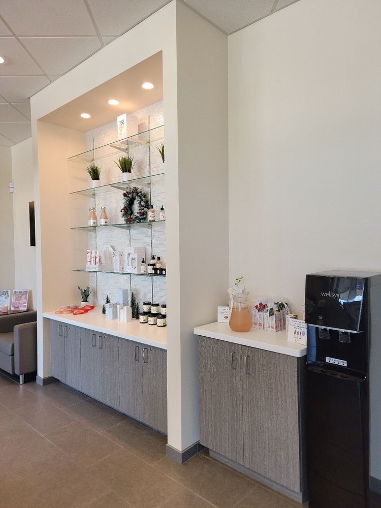 HAND & STONE MASSAGE & FACIAL SPA Updated August 2024 10130