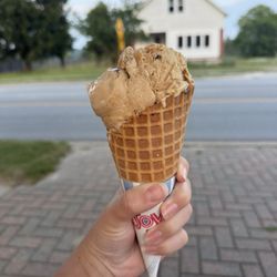 Trailside Creamery - Ice Cream- Rush Hour