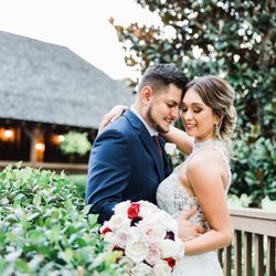 Simple Beauty Artistry - Smokey eyes and Smokey eta for our stunning bride at the springs