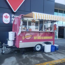 Dawg Gone It - Dawg Gone It set up at St Albert Canadian Tire