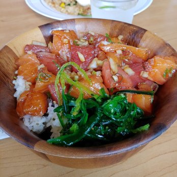 Cafe Morey's - Poke Bowl - American Near Me - Honolulu, Hawaii Cafe Morey's - Poke Bowl - American Near Me - Honolulu, Hawaii