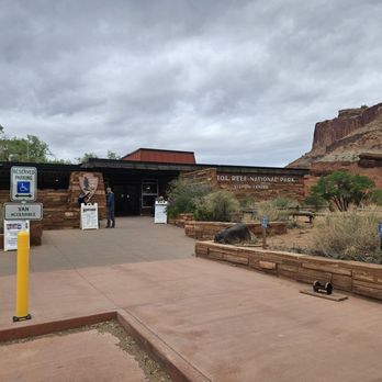 Capitol Reef National Park - Visitor center - Parks Near Me - Fruita, Utah