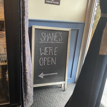 Shanes Brooklyn - Inside - New American Near Me - Brooklyn, New York