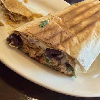 South End Pita - Chicken shawarma roll - Mediterranean Near Me - Boston, Massachusetts South End Pita - Chicken shawarma roll - Mediterranean Near Me - Boston, Massachusetts