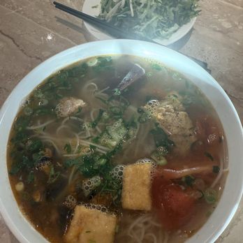 Ngon - Bún riêu - Vietnamese Near Me - Garden Grove, California Ngon - Bún riêu - Vietnamese Near Me - Garden Grove, California