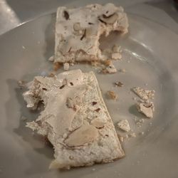 Speranza - The heavenly almond meringue cookie