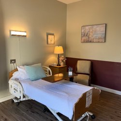 Cerritos Vista Healthcare Center - Private room