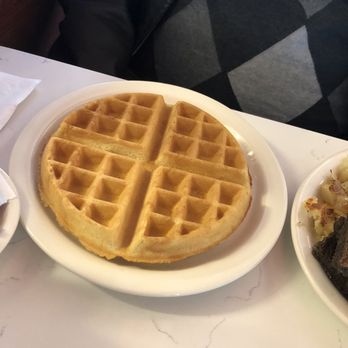 Dover Hollywood Diner - Belgian waffle - Diners Near Me - Dover, Delaware