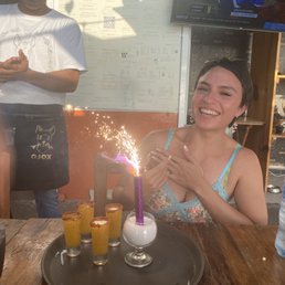 great service, shots were amazing and smooth, and food is yummy