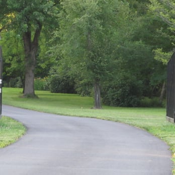 Hillbrook Inn - Bed & Breakfast Near Me - Charles Town, West Virginia