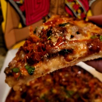 Moti- Lincoln Park - Korean BBQ pizza - Halal Near Me - Chicago, Illinois Moti- Lincoln Park - Korean BBQ pizza - Halal Near Me - Chicago, Illinois