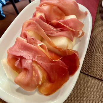 Tulhas - On a hot day, cold melon wrapped with prosciutto is heaven - Seafood Near Me - Sintra, 11