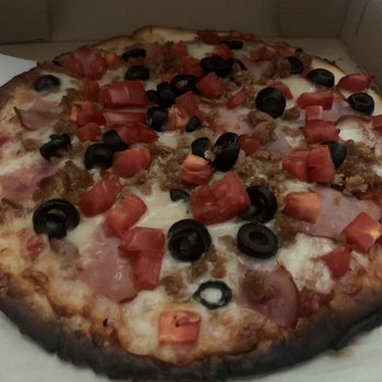 Giuseppe's Pizzeria - Sausage, Canadian Bacon, Olive & Tomato on Gluten Free crust - Pizza Near Me - Denver, Colorado Giuseppe's Pizzeria - Sausage, Canadian Bacon, Olive & Tomato on Gluten Free crust - Pizza Near Me - Denver, Colorado
